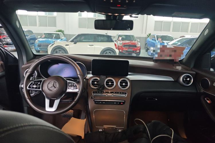Used Mercedes-Benz GLC 2022 Second Facelift GLC 260 L 4MATIC Luxury Edition Center Console