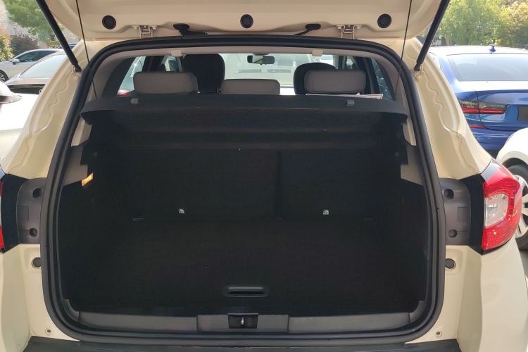Used Renault Captur 2015 1.2T Automatic Standard Edition Trunk