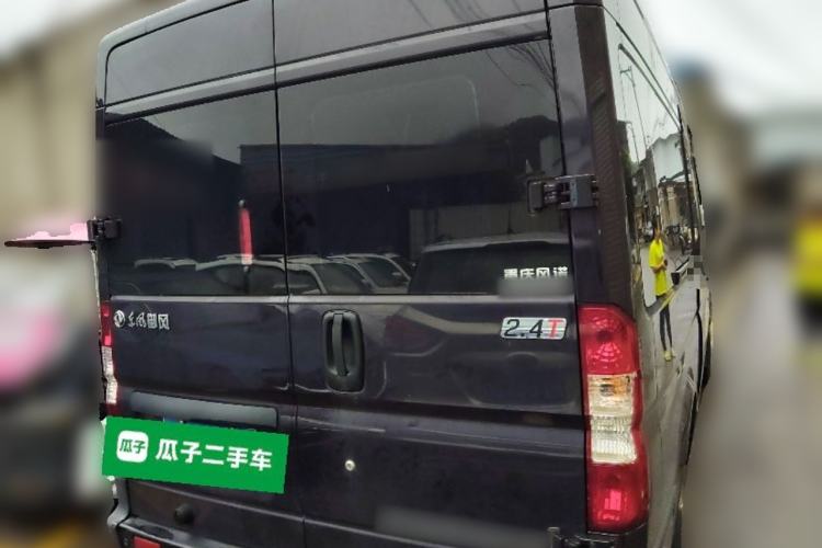 Used Dongfeng Yufeng Yufeng 2021 2.4T Rear-Drive Logistics Vehicle Long Wheelbase Mid-Roof 6-9 Seater China VI Emission Standard YCY24140-60
