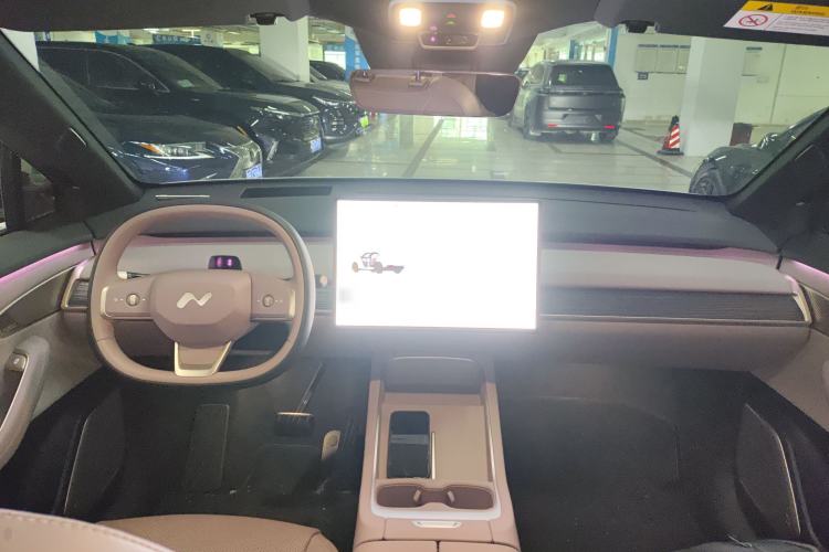 Used ONVO L60 2024 60 kWh Rear-Drive Version
