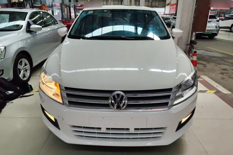 Used Volkswagen Santana 2015 1.6L Manual Comfort Edition