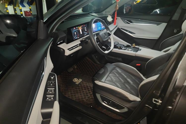 Used CHANGAN CS75 PLUS 2023 3rd Generation 1.5T Automatic Prestige Model
