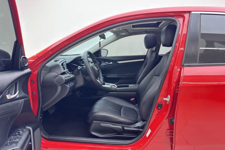 Used Honda Civic 2019 220TURBO CVT Dynamic Edition China VI Interior 4
