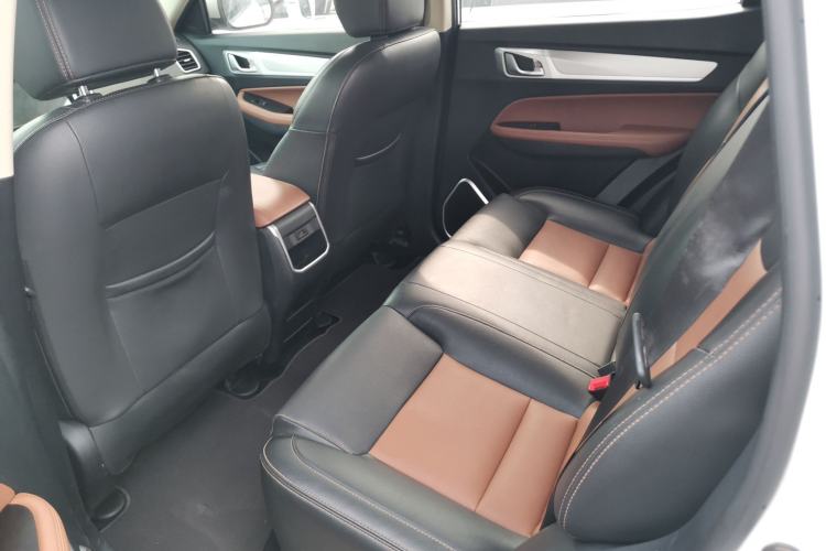 Used Geely Auto Vision X6 2019 1.4T CVT 4G Connected Luxury Version China VI Standard Left Rear Seat