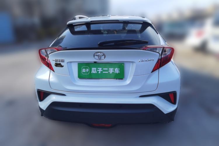 Used Toyota IZOA 2023 2.0L 20th Anniversary Platinum Edition
