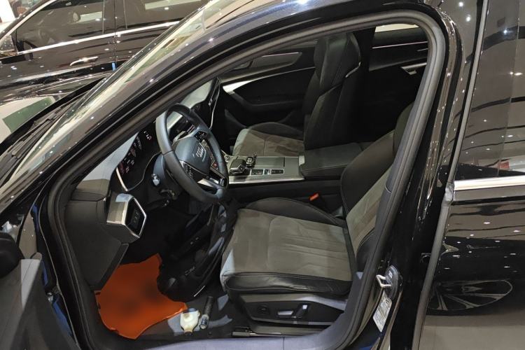 Used Audi A6L 2022 40 TFSI Luxury Dynamic Model
