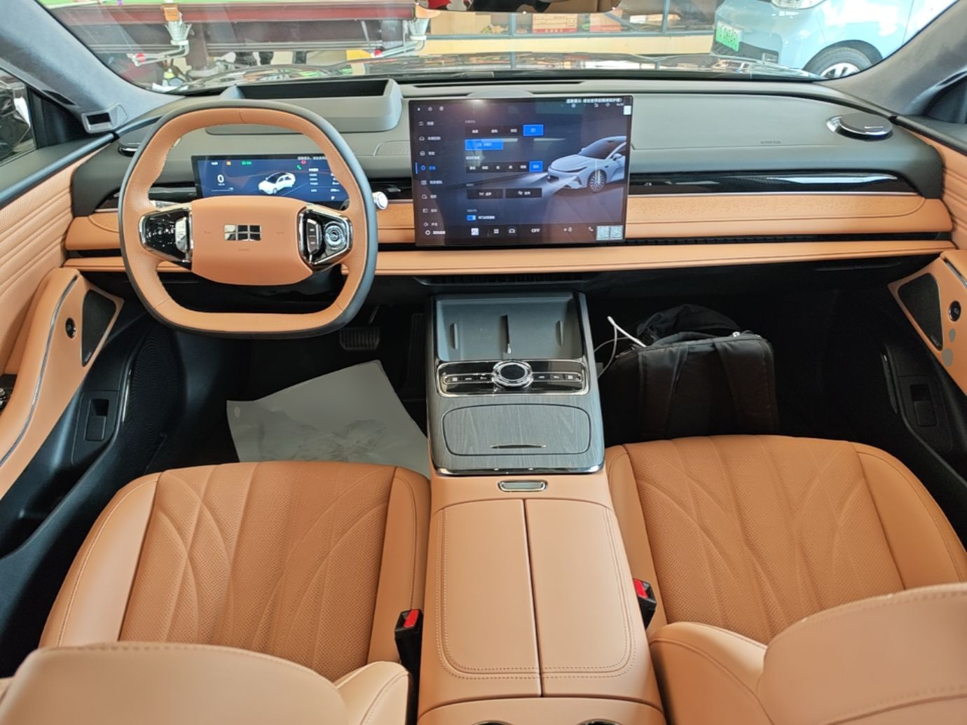 Geely Galaxy 8 2025 130km EM-P Starship Edition — снимка 19