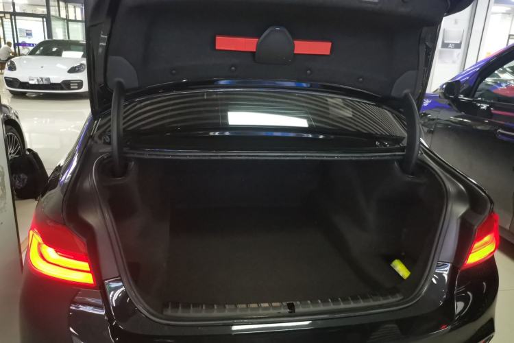 Used BMW 5 Series 2020 525Li M Sport Package Trunk