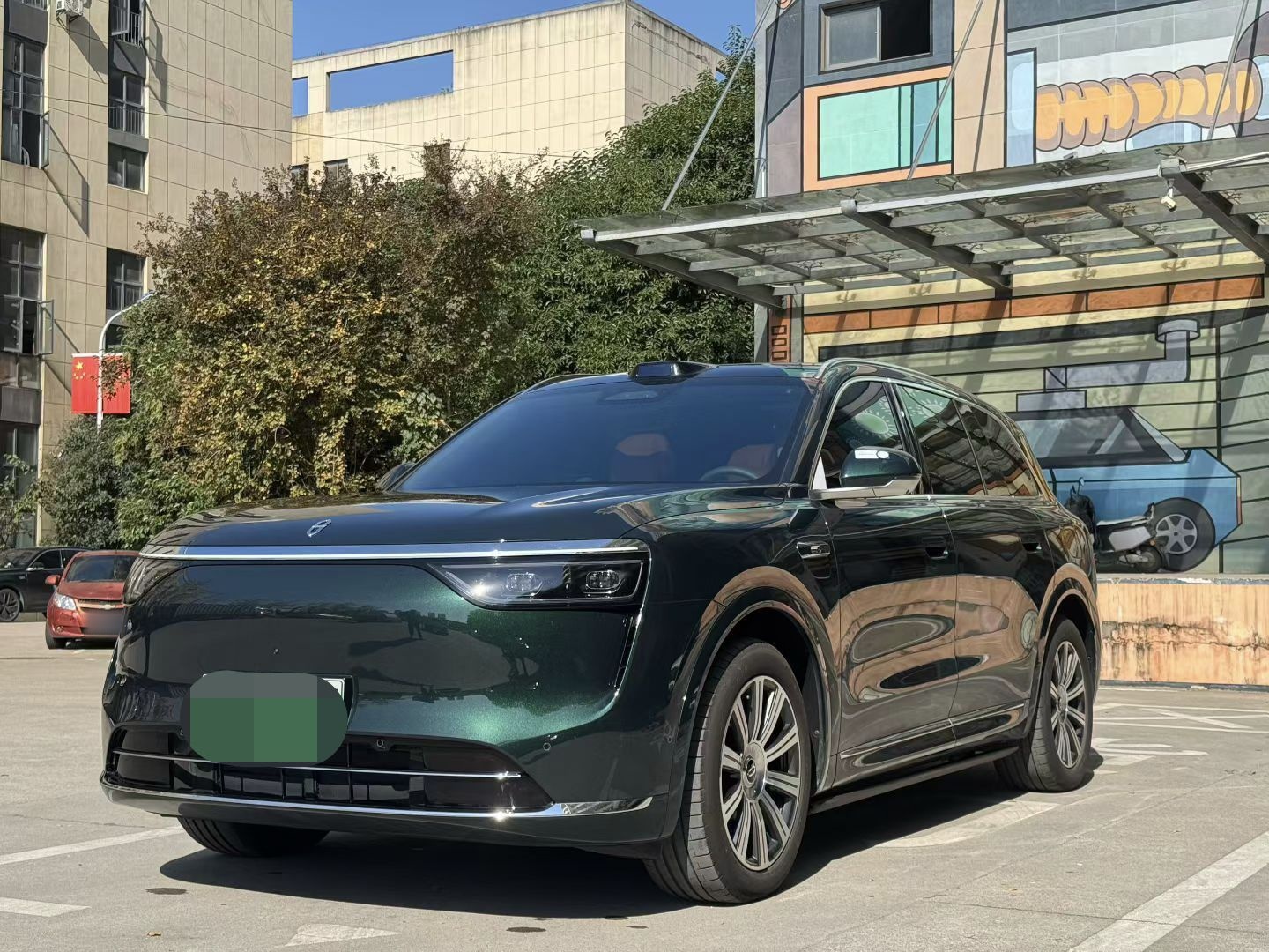 Под передней частью автомобиля