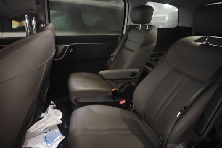 Used SAIC MAXUS Dajia 7 2024 Revised Version Super Hybrid Long-Range Edition Enjoyment Version Left Rear Seat