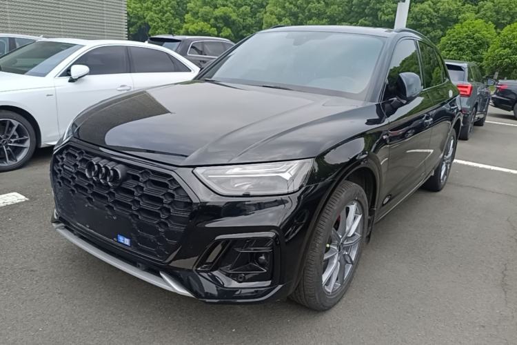 Used Audi Q5L 2024 40 TFSI Luxury Dynamic Edition Front Left 45 Deg