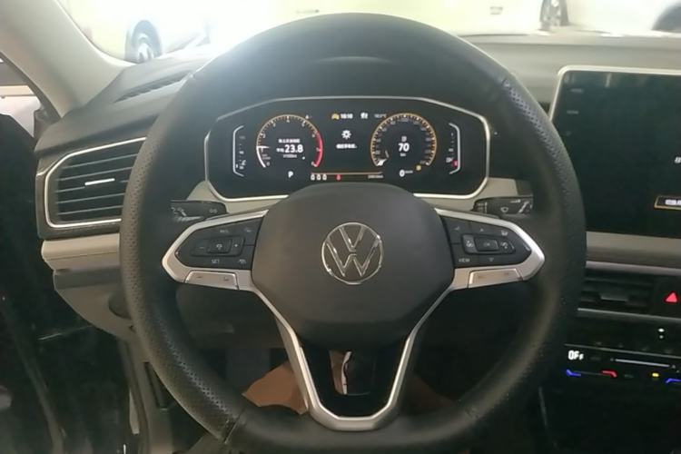 Used Volkswagen Tayron 2023 330TSI Two-Wheel-Drive Luxury Plus Advanced Version Steering Wheel