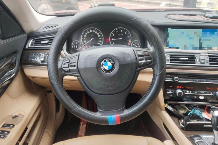 Used BMW 7 Series 2011 730Li Elegant Model
