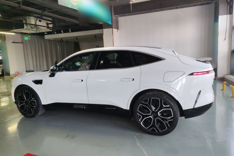 Used Avatr 11 2022 Long-Range Dual-Motor Luxury Edition 5 Seats
