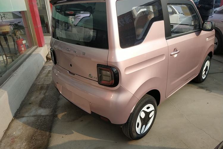 Used Geely Galaxy Panda 2025 210 km – Yuanqi Bear