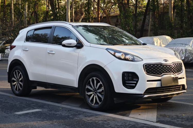 Used Kia KX5 2017 1.6T Automatic Two-Wheel Drive 15th Anniversary Special Edition DLX Exterior 3
