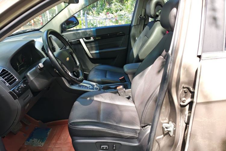 Used Chevrolet Captiva 2017 2.4L 4x4 Flagship Edition 7-Seater