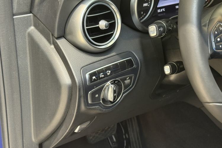 Used Mercedes-Benz GLC 2016 GLC 260 4MATIC Luxury Model