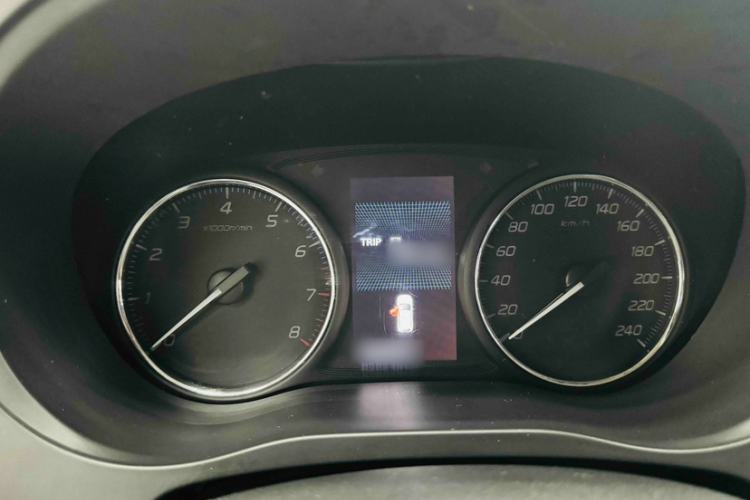 Used Mitsubishi Outlander 2019 2.4L 4x4 Zhi Xiang Edition 5 Seats China VI Standard
