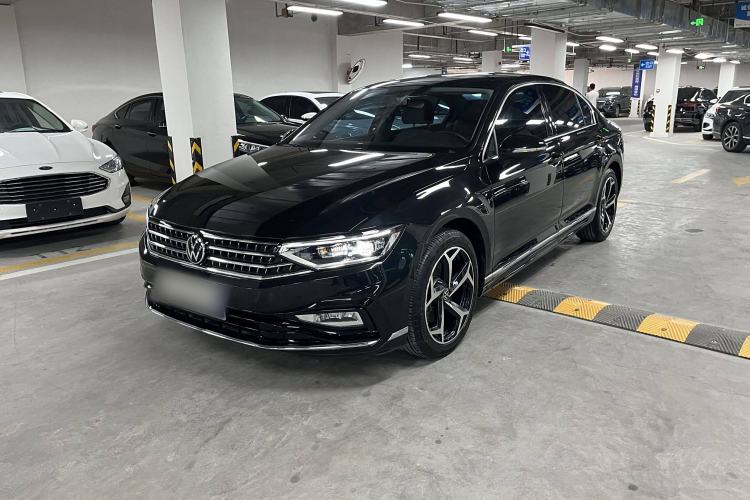 Used Volkswagen Magotan 2023 2 Million Units Limited Edition 280TSI DSG Leading Version