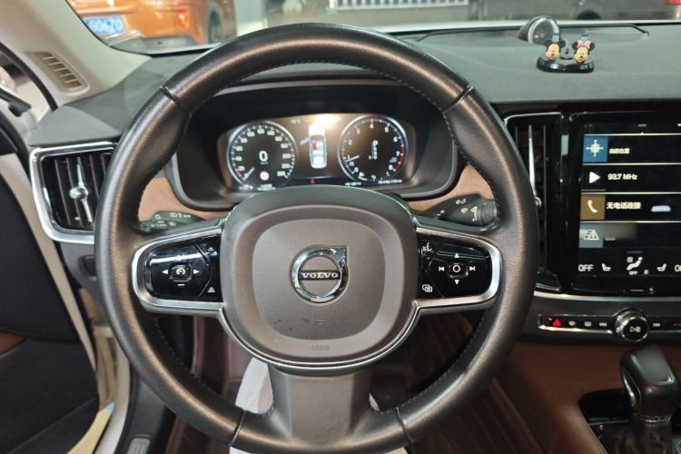 Used Volvo S90 2020 T5 Zhiyi Luxury Edition