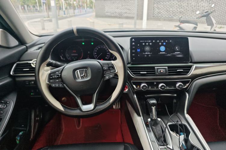 Used Honda Accord 2022 260TURBO Phantom Night · Prestige Edition Center Console