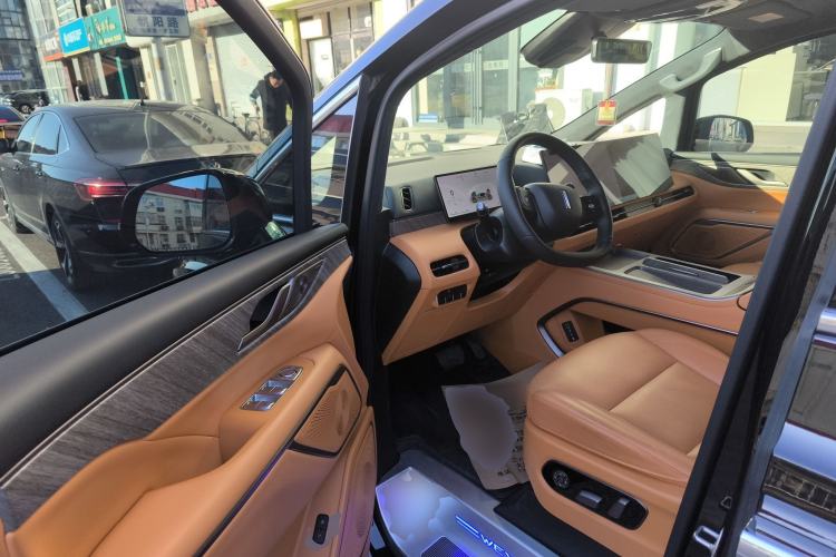 Used Wey Gaoshan 2025 Four-Wheel Drive Alpine 8
