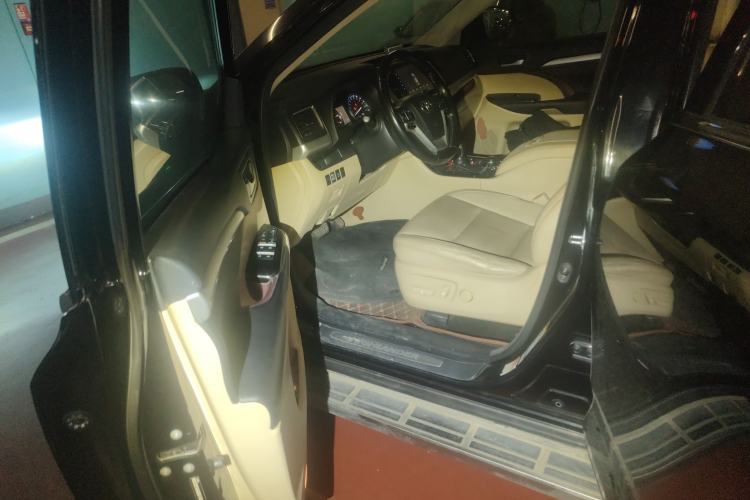 Used Toyota Highlander 2017 2.0T Four-Wheel Drive Luxury Edition 7 Seats
