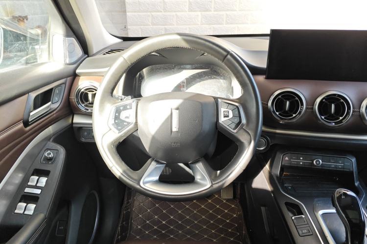 Used Wey VV6 2021 2.0T Two-Wheel Drive Smart Plus