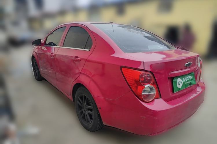 Used Chevrolet Aveo Sonic 2011 Sedan 1.4L MT SL