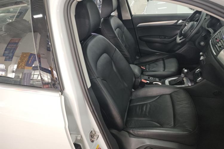 Used Audi Q3 2015 35 TFSI Comfort Model
