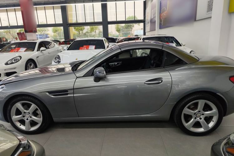 Used Mercedes-Benz SLK-Class 2011 SLK 200 Fashion Model
