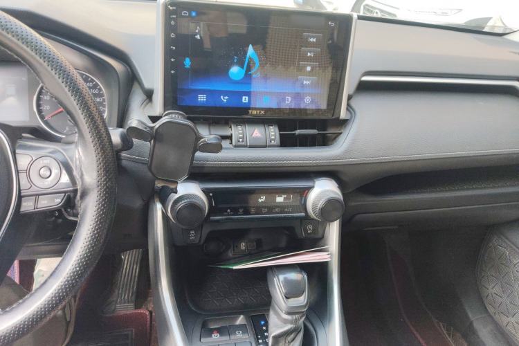 Used Toyota RAV4 2020 2.0L CVT Two-Wheel Drive Urban Edition Audio And AC Panel