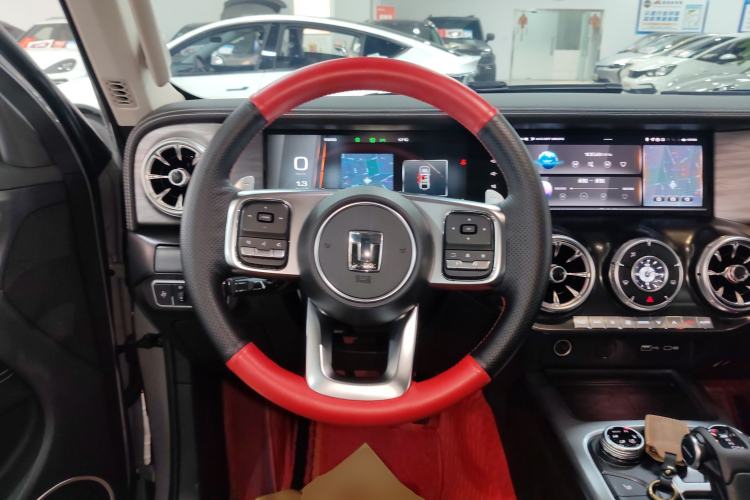 Used Tank 300 2023 City Edition 2.0T—Stylish as Ever