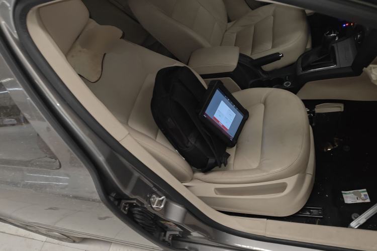 Used Skoda Octavia 2015 Classic Model 1.6L Automatic Yijie Version
