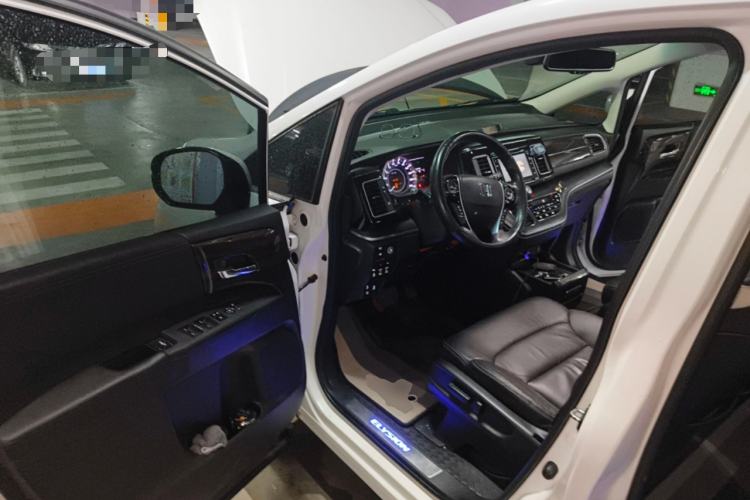 Used Honda Elysion 2016 2.4L Supreme Edition
