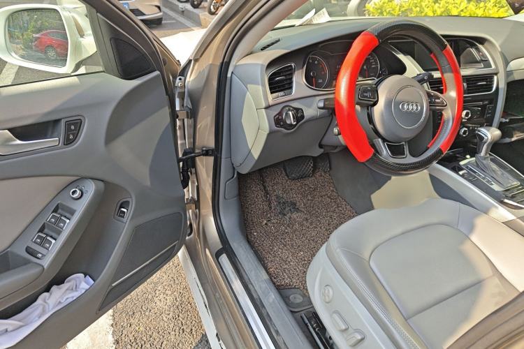 Used Audi A4L 2013 35 TFSI Automatic Standard Model Driver Seat