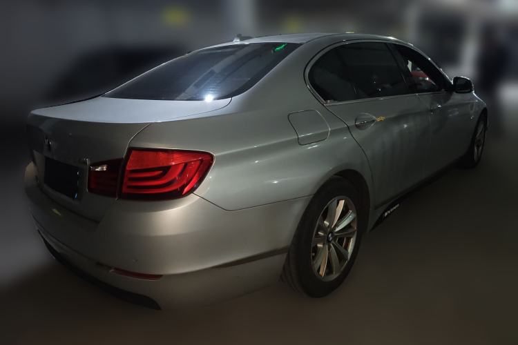Used BMW 5 Series 2011 523Li Leading Model
