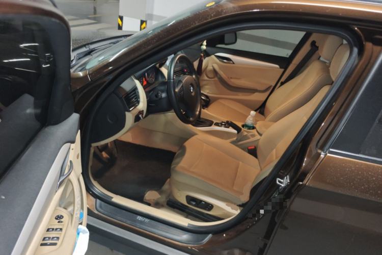 Used BMW X1 2012 sDrive18i Luxury Edition
