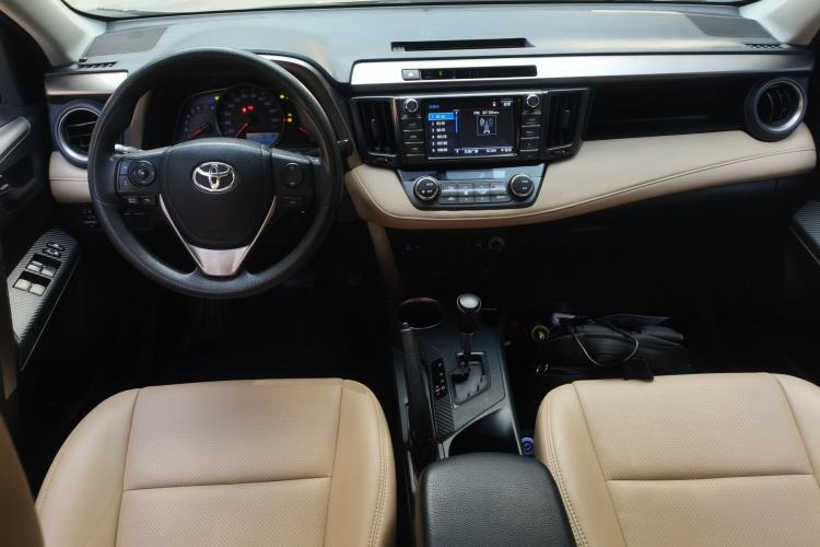 Used Toyota RAV4 2015 2.0L CVT Two-Wheel Drive Fashion Edition
