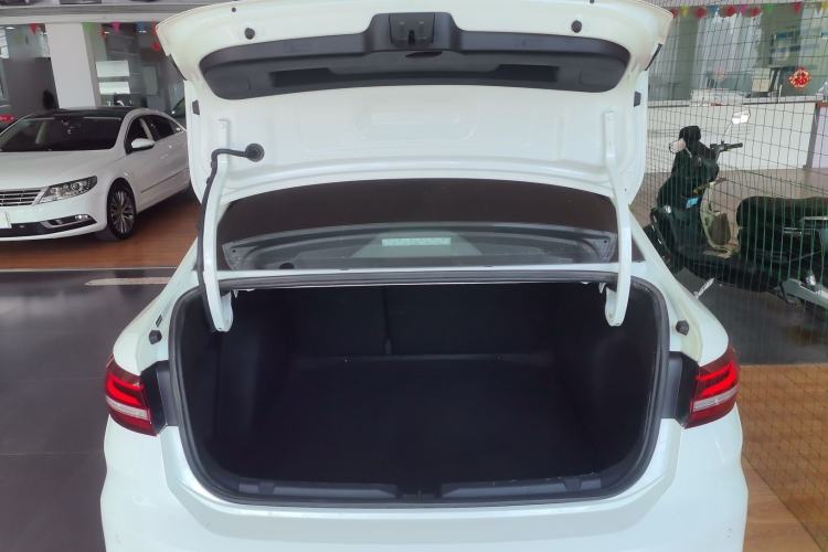 Used Volkswagen Lavida 2023 Revised 1.5L Automatic DeYi Edition Trunk