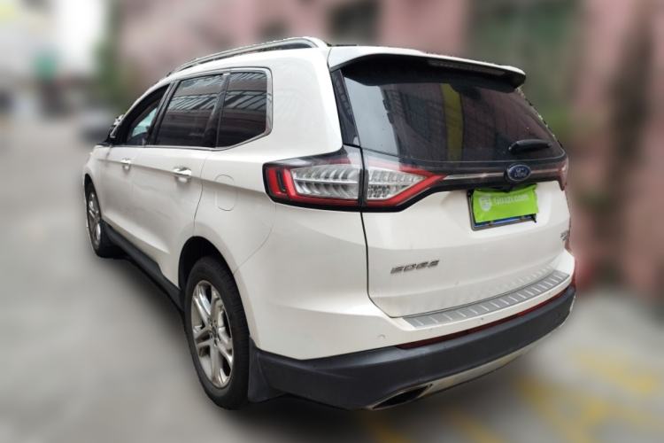 Used Ford Edge 2015 2.0T GTDi Two-Wheel-Drive High-Line Version

