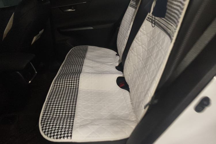 Used Toyota Venza 2023 2.0L CVT Two-Wheel Drive Luxury Edition Left Rear Seat