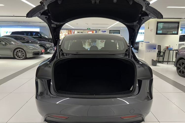 Used Tesla Model 3 2025 Rear-Wheel-Drive Version Exterior 6