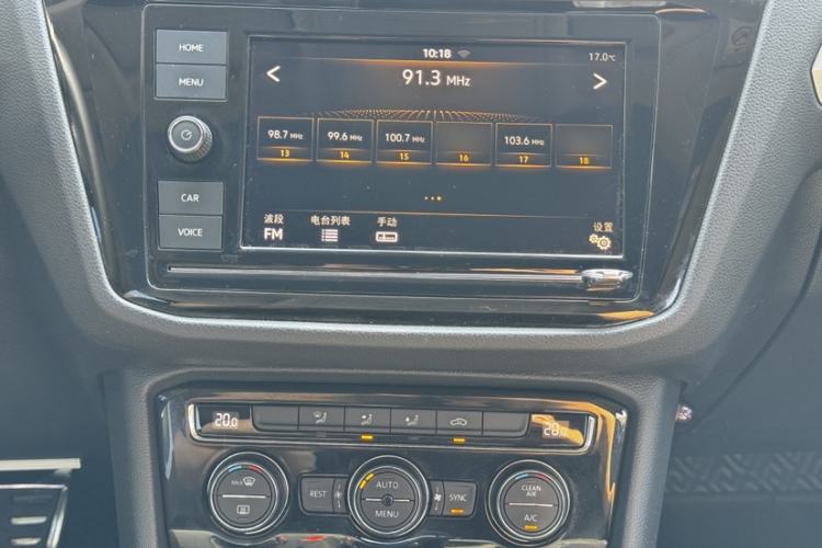 Used Volkswagen Tiguan L 2019 330TSI Automatic Two-Wheel Drive Panoramic Comfort Edition China VI Standard
