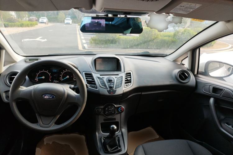 Used Ford Fiesta 2013 Hatchback 1.5L Manual Fashion Edition
