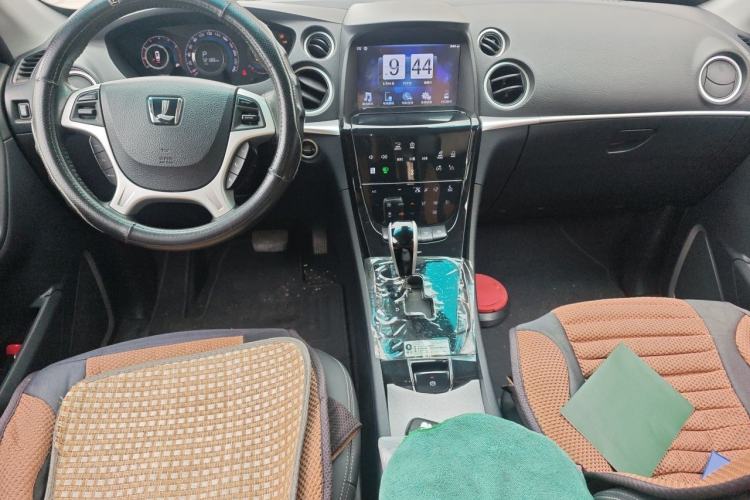 Used Luxgen Great 7 SUV 2014 2.2T Two-Wheel-Drive Smart Version
