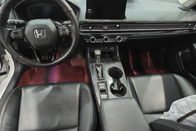 Used Honda Civic 2023 240TURBO CVT Dynamic Edition
