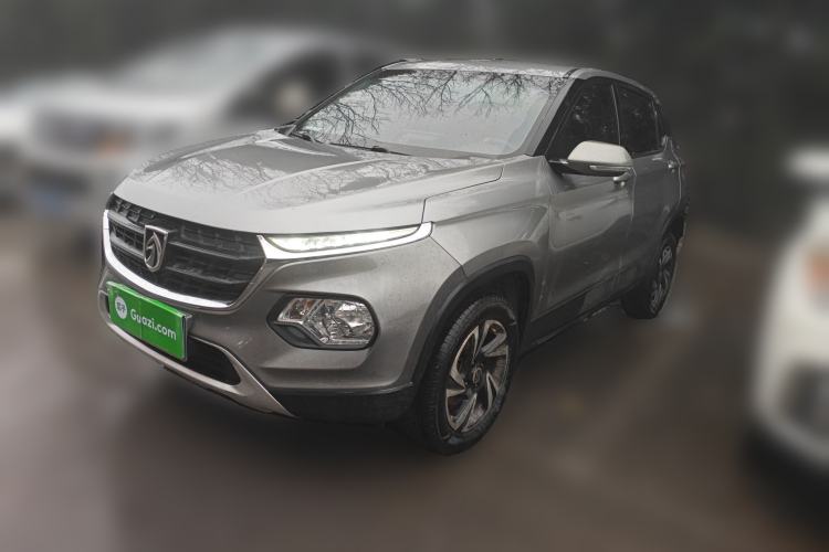 Used Baojun 510 2017 1.5L manual Comfort trim
