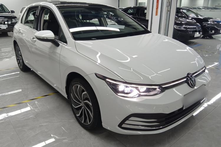 Used Volkswagen Golf 2021 280TSI DSG Pro Front Right 45 Deg